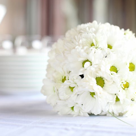 Discover the Meaning and Symbolism of Daisy Bouquet