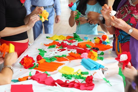 The down and Dirty of How to Make Tissue Paper Flowers