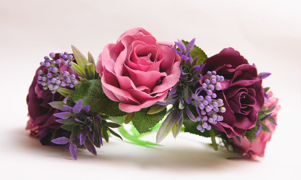 How to Make A Flower Crown for Every Occasion Banner
