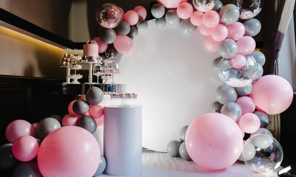 Learn How to Make a Balloon Arch for Any Occasion Banner