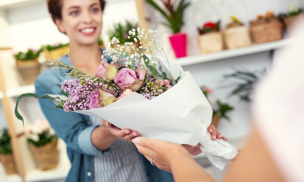 Banner „Blumengeschenk für enge Freunde kaufen“