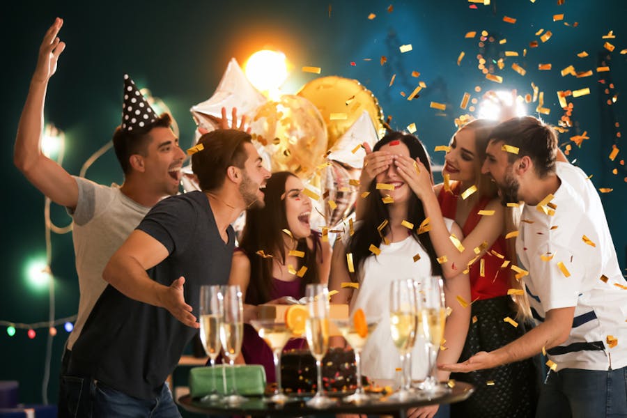 Happy Birthday Friend: How to Plan and Celebrate Your Friend’s Birthday