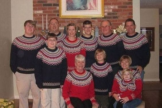 terrible jumper family christmas photo