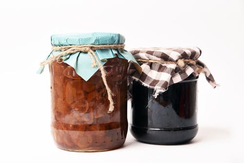 mermelada casera y productos enlatados