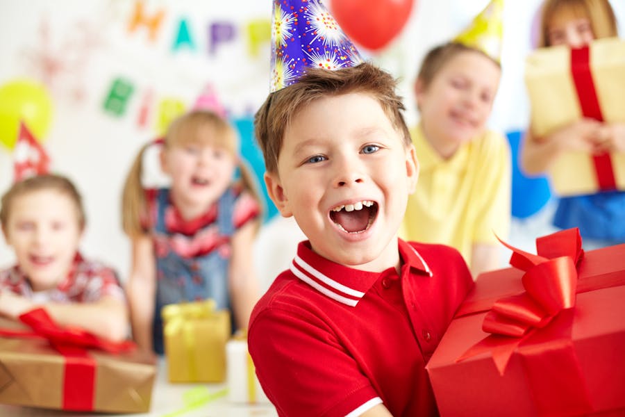 Sorprendi Luigi con un regalo di buon compleanno speciale