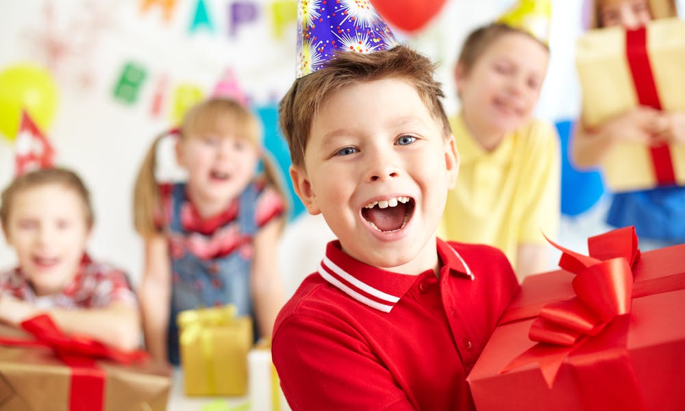 Sorprendi Luigi con un regalo di buon compleanno speciale