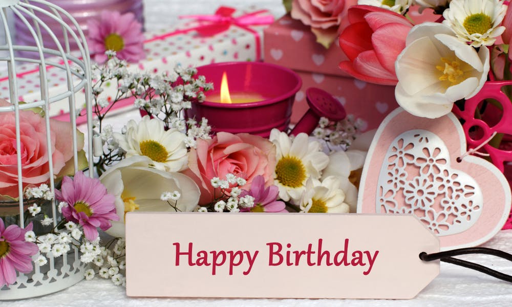 Fare gli auguri di buon compleanno a una ragazza di nome Daniela