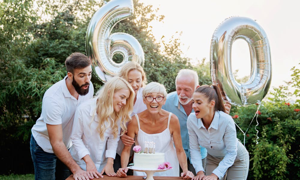 Gli auguri di buon compleanno per i 60 anni