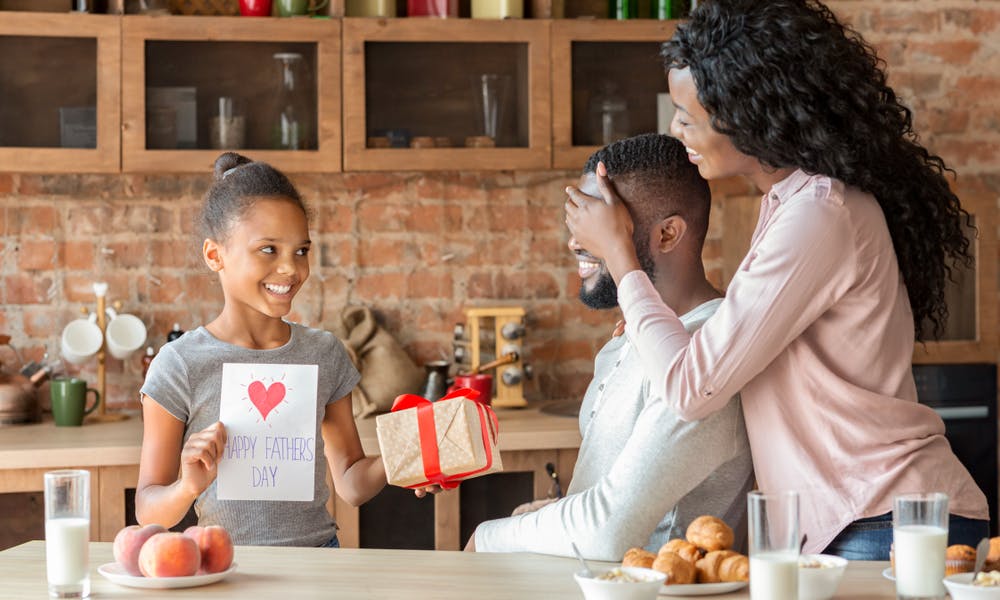 Buon compleanno papà: idee per un regalo speciale
