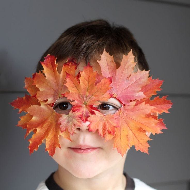 masque avec des feuilles