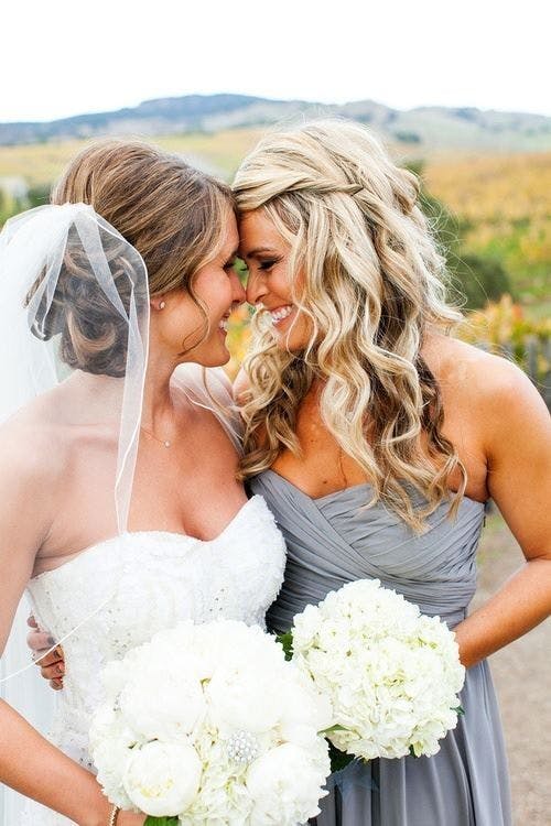 bride and best friend