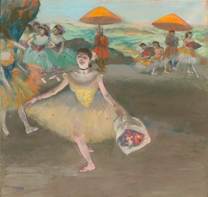 Danseuse au bouquet saluant sur la scène