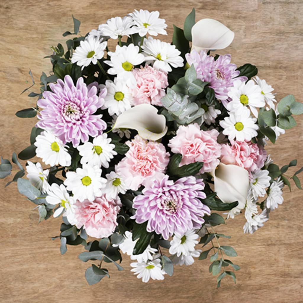 Serendipity bouquet floraqueen white and pink flowers