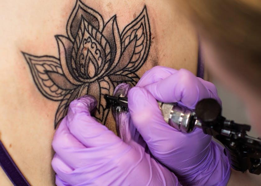 Los tatuajes de flores más populares y su significado