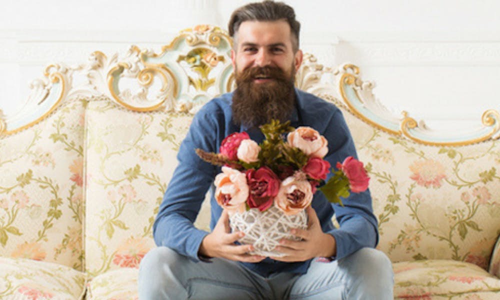 ¿A quién enviar flores a domicilio de color rosa? Rompiendo estereotipos