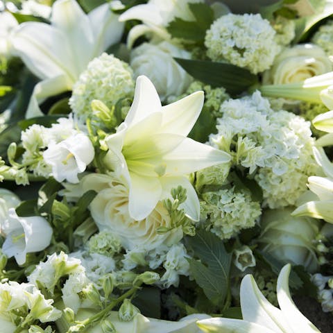 Livraison et Choix de Fleurs de Deuil