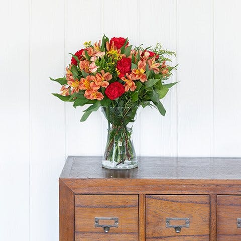 colours of autumn bouquet on table