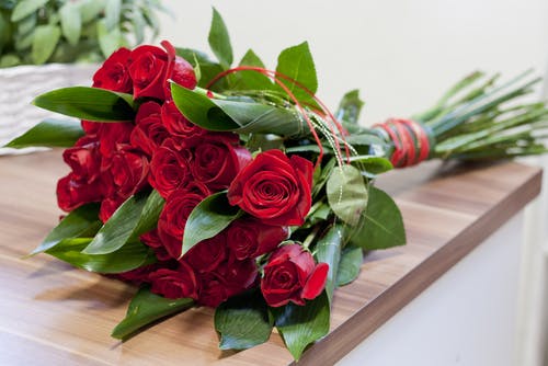 beautiful bouquet of red roses