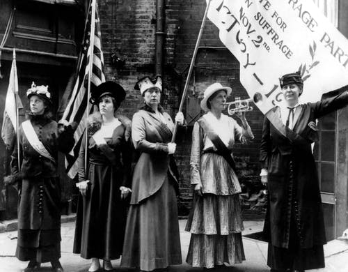 Warum wir am 08. März den Internationalen Frauentag feiern