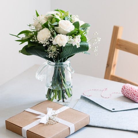 white chrysanthemums and roses