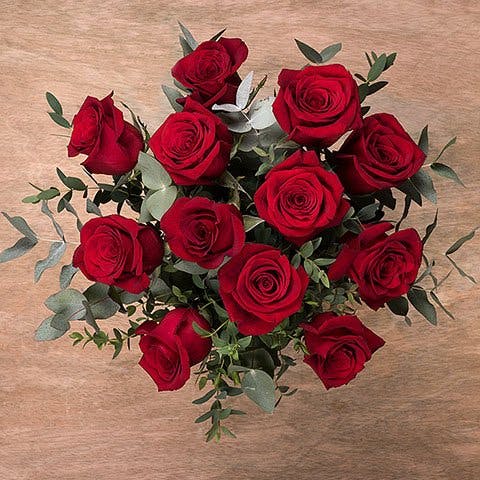 12 red roses from above