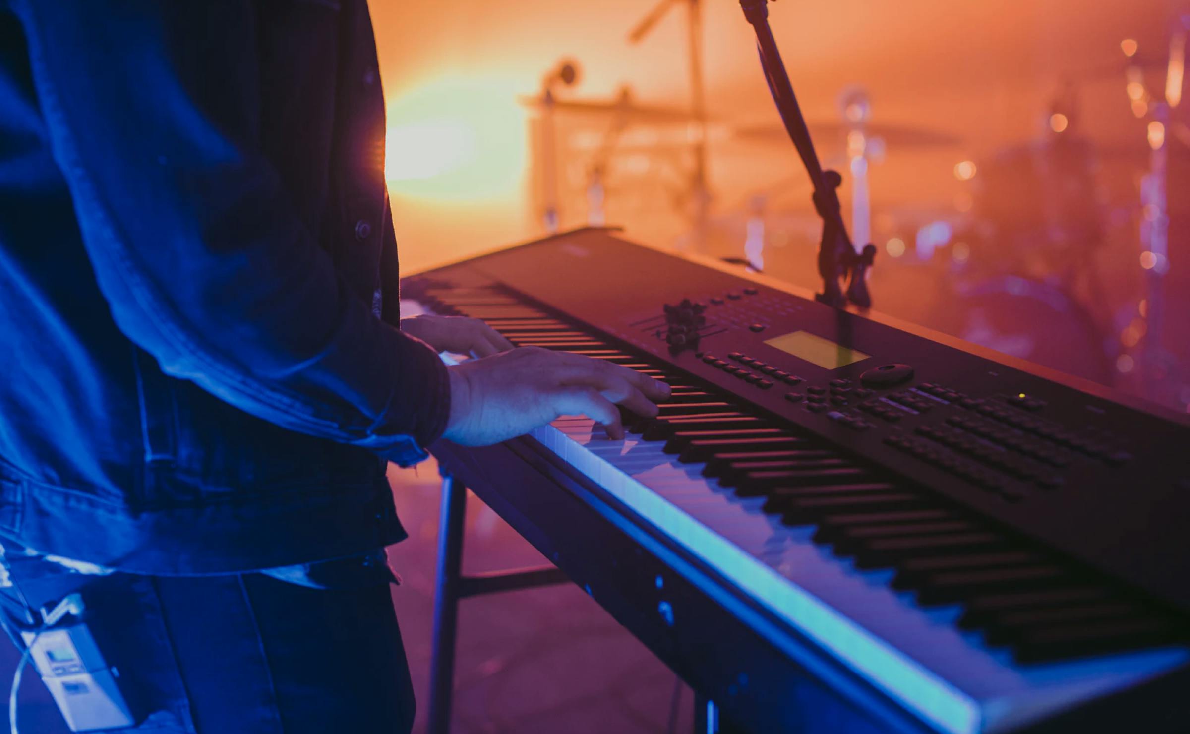 Keyboard player on a concert