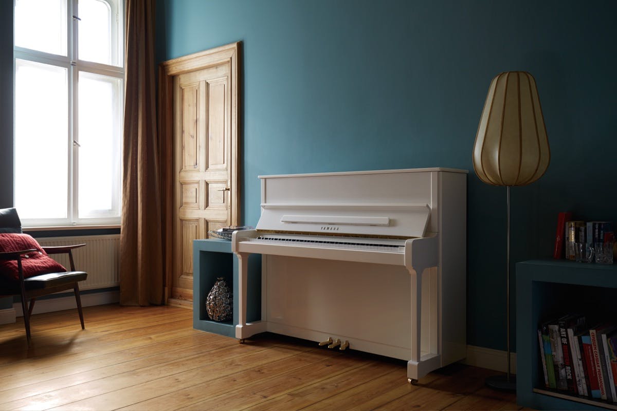 Un piano droit Yamaha