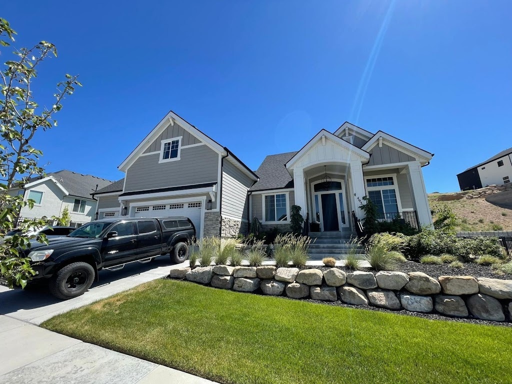Full siding installation on residential house