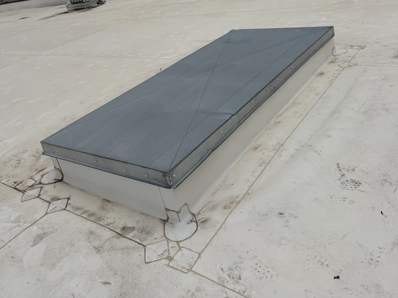 Resealing of a roof penetration