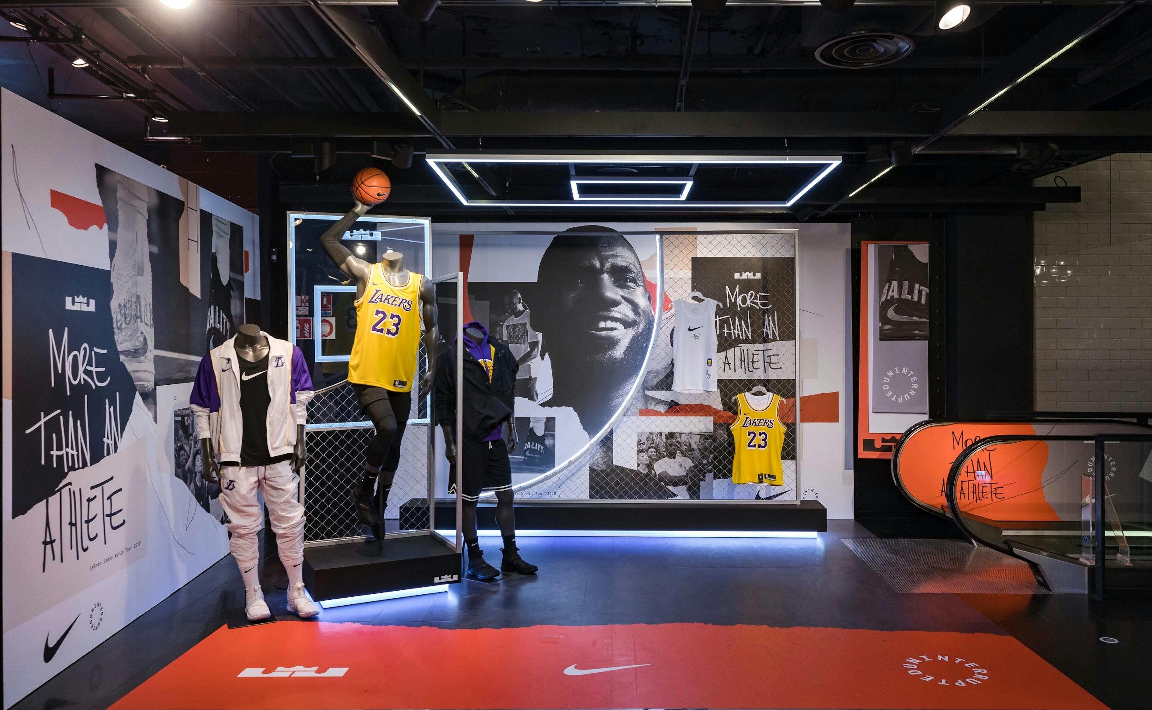 Nike retail design LEBRON TOUR