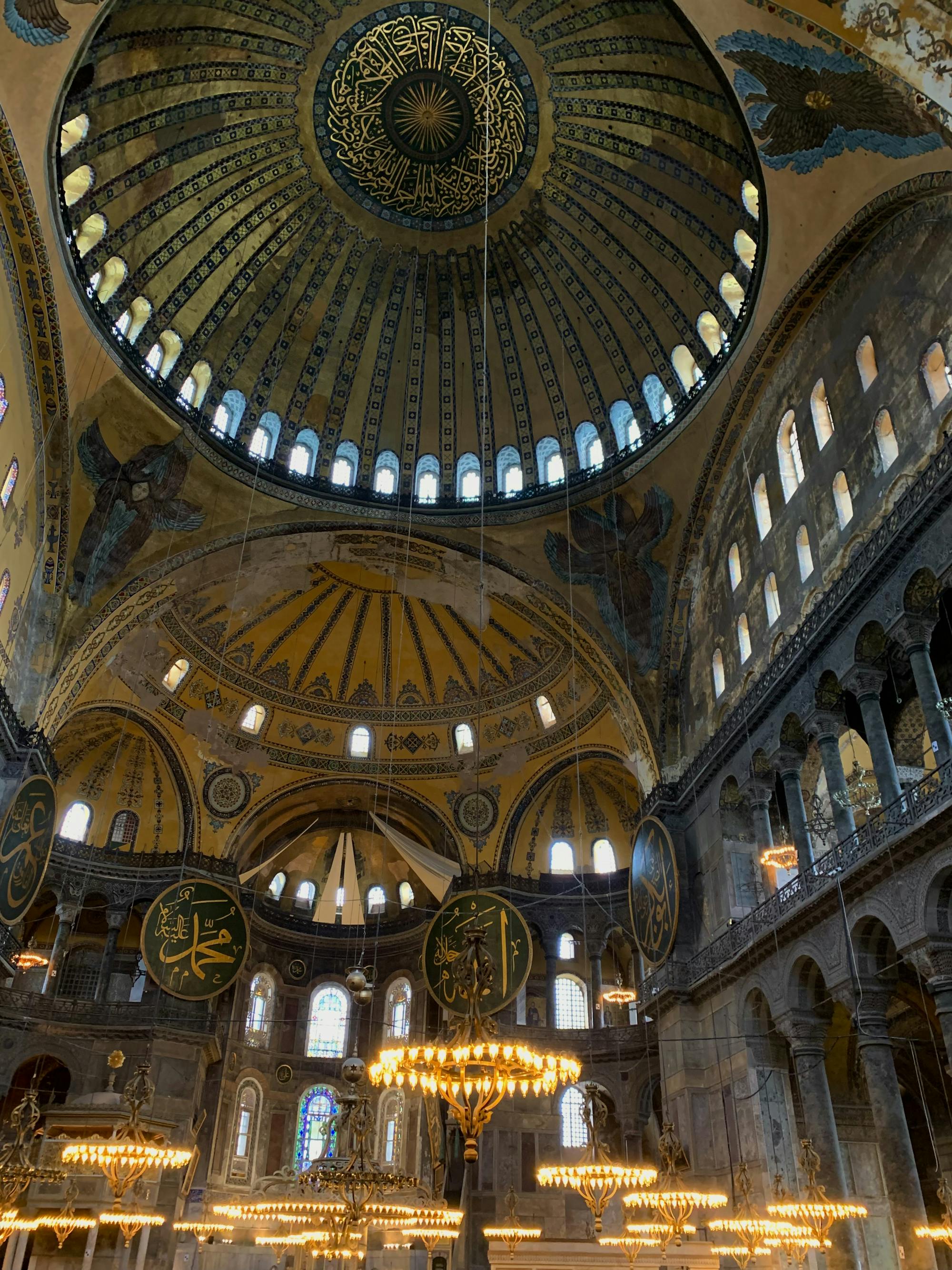 Przepiękne malowidła sufitowe w Hagia Sophia