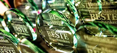Hausbank Awards aus Glas mit Gravur
