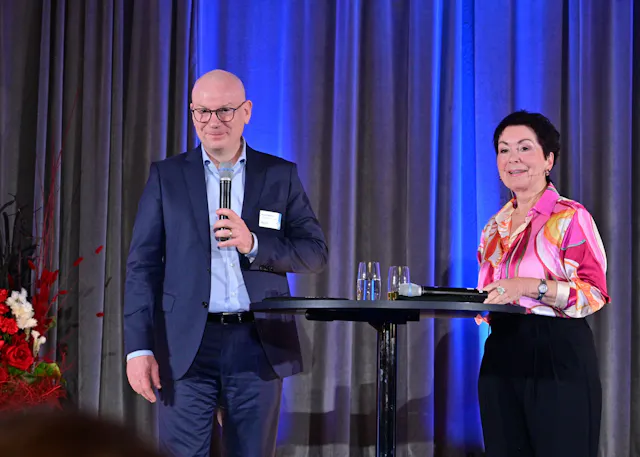 Michael Weidmann (Sparda-Bank Hessen eG) und Beate Hoffbauer