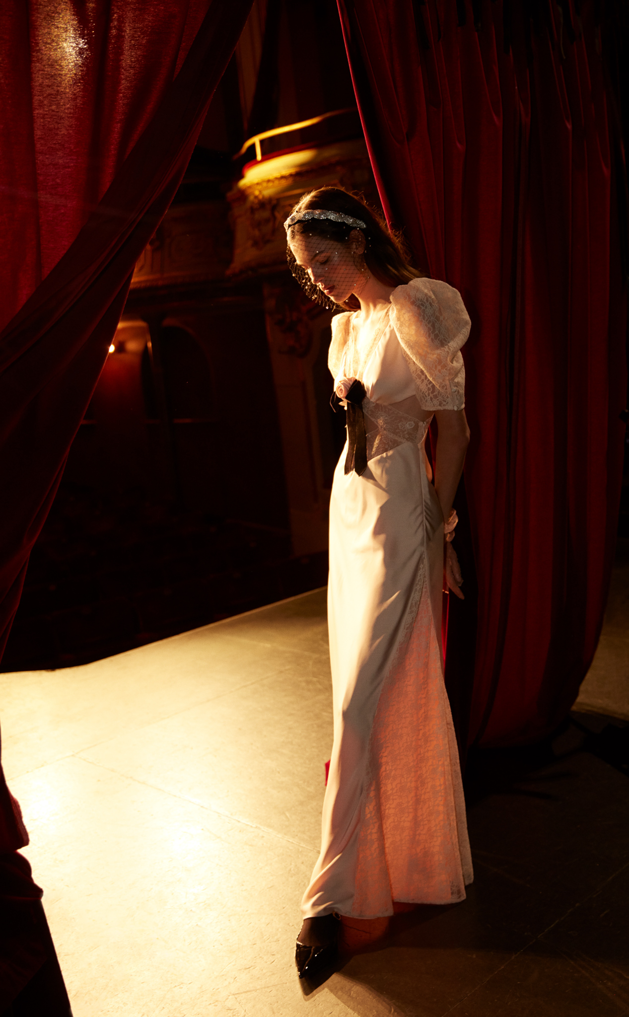 日本未入荷　アメリカ発ブランドFor Love and Lemons 刺繍ドレス 日本未入荷 アメリカ発ブランドFor Love and Lemons 刺繍ドレス