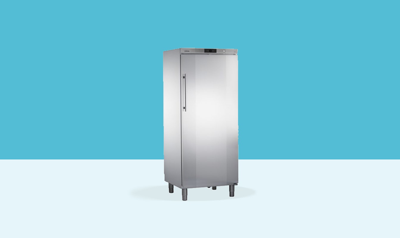 Liebherr cooling gkv5760 fridge with door closed