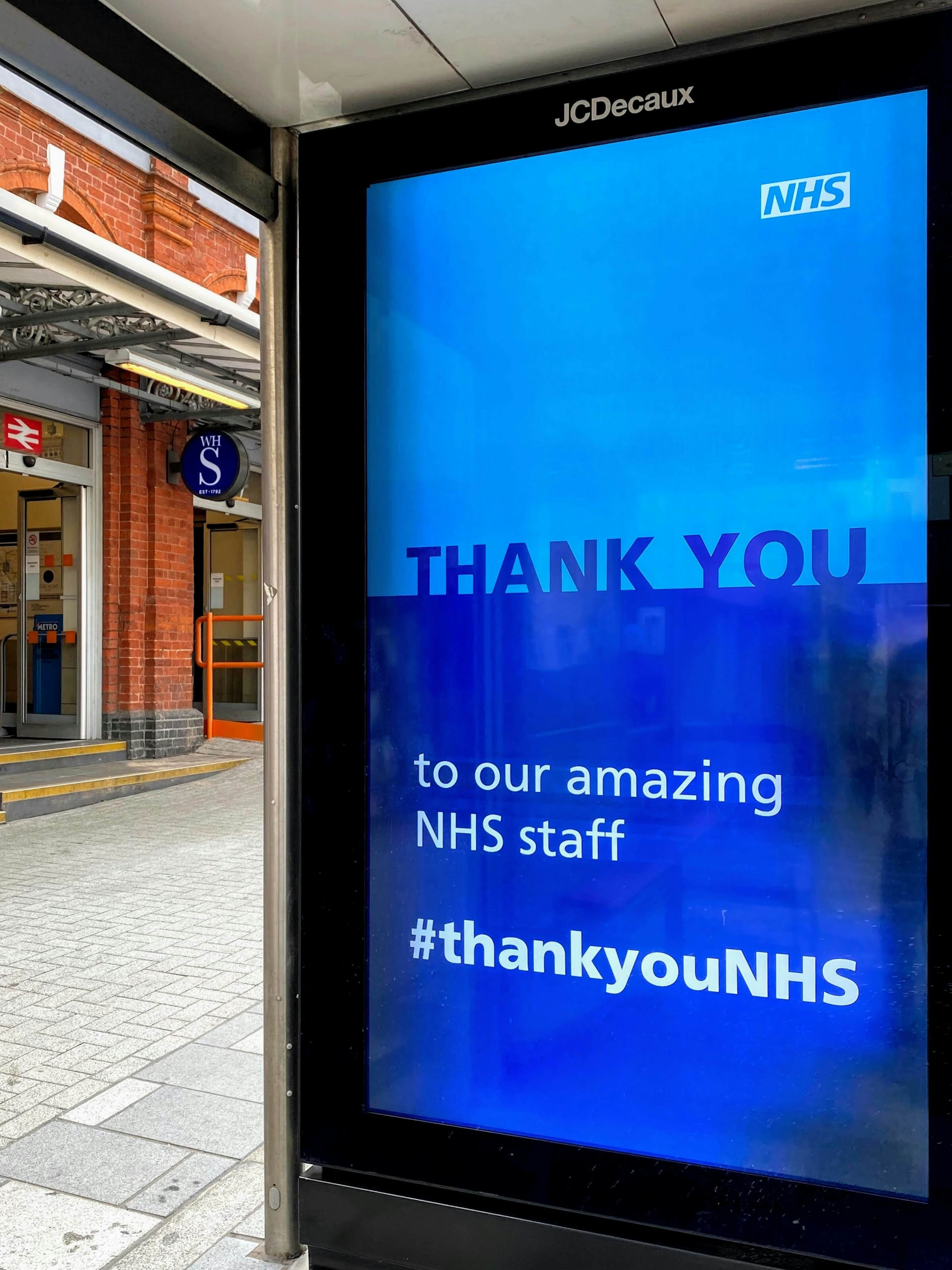 Digital Signage display with Thank you message to NHS staff being display. It has written words, "Thank you, to our amazing NHS staff #thankyouNHS". 
