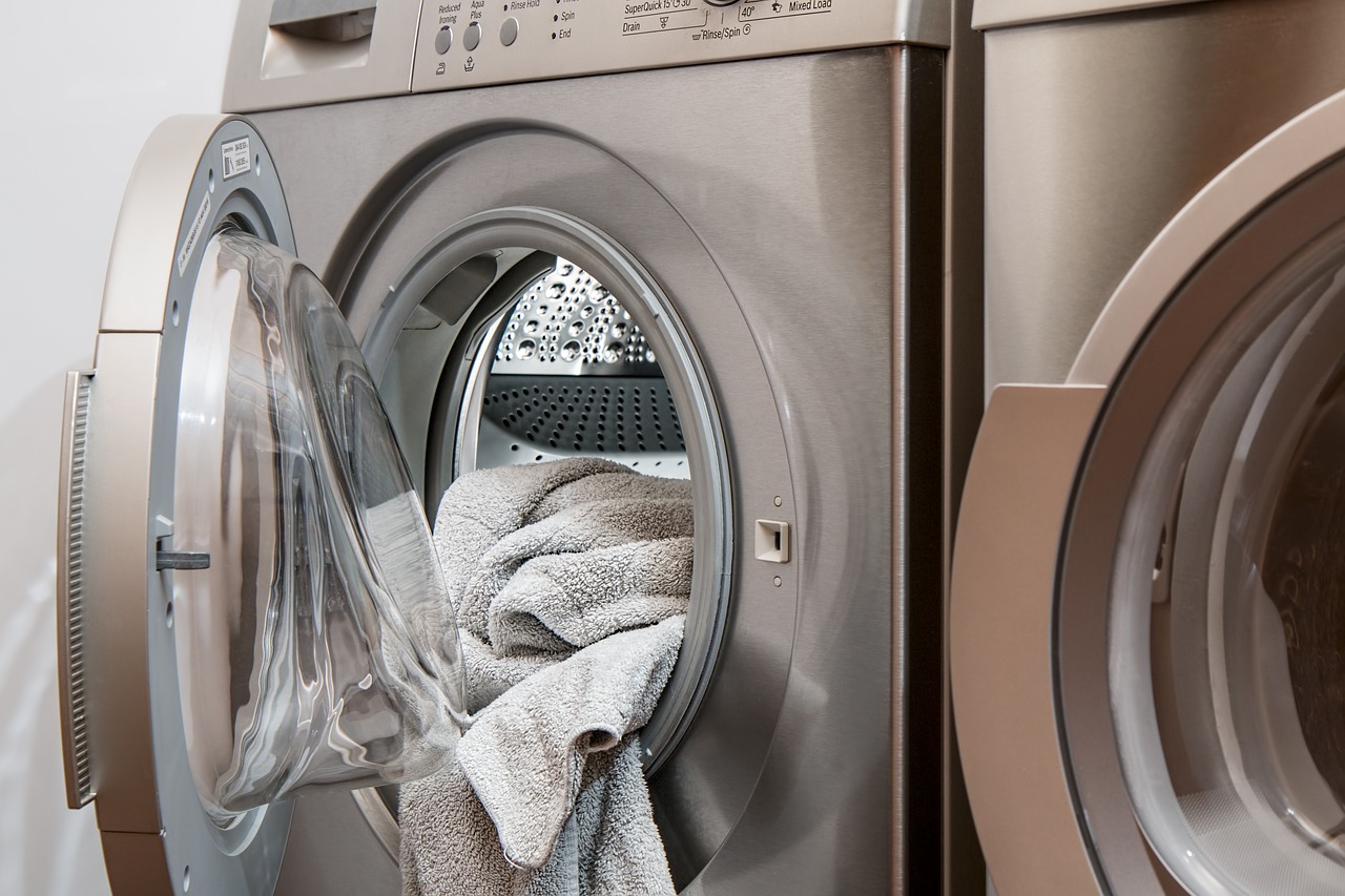 Full size stackable store washer and dryer