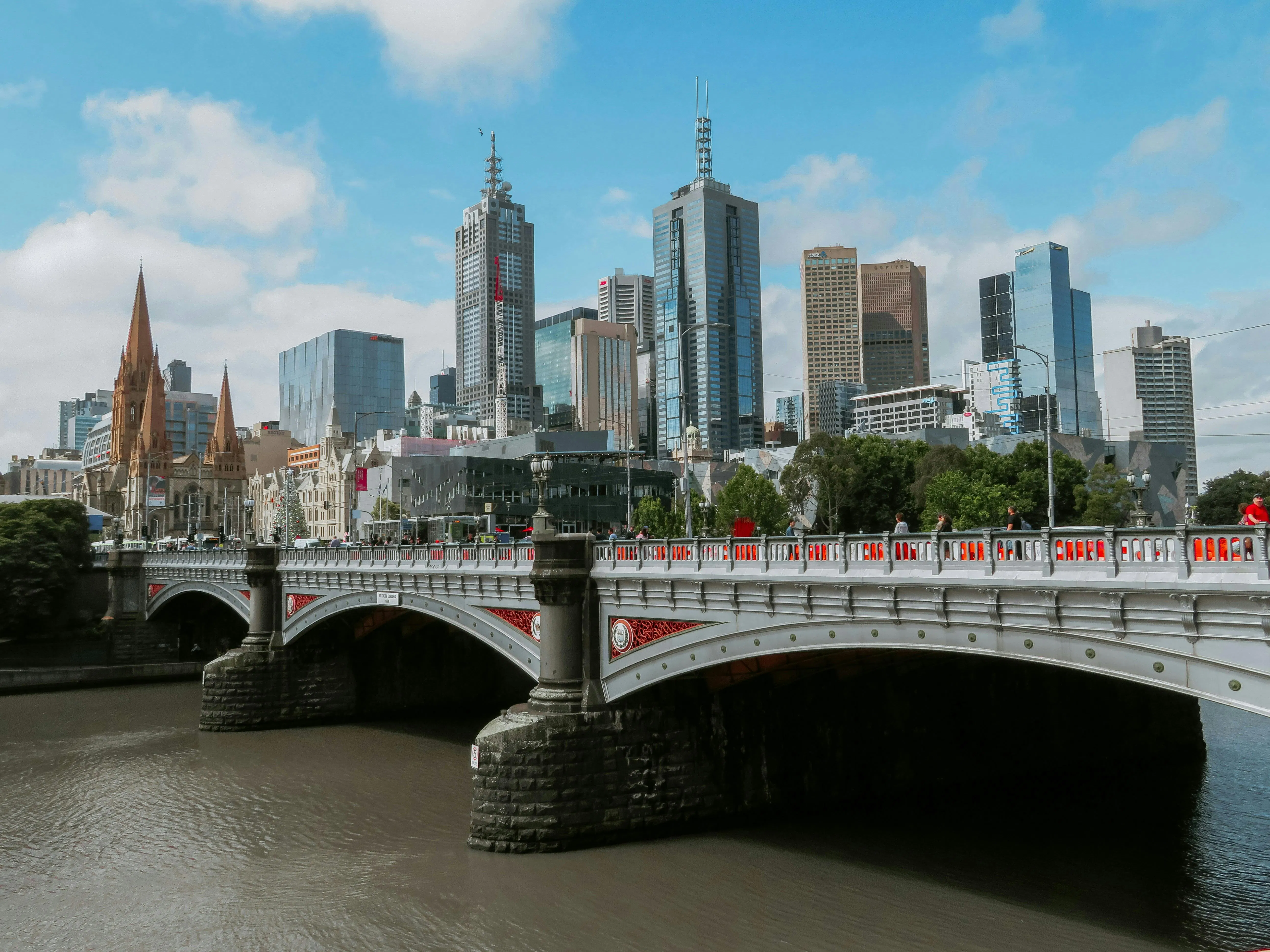 Melbourne city and bridge