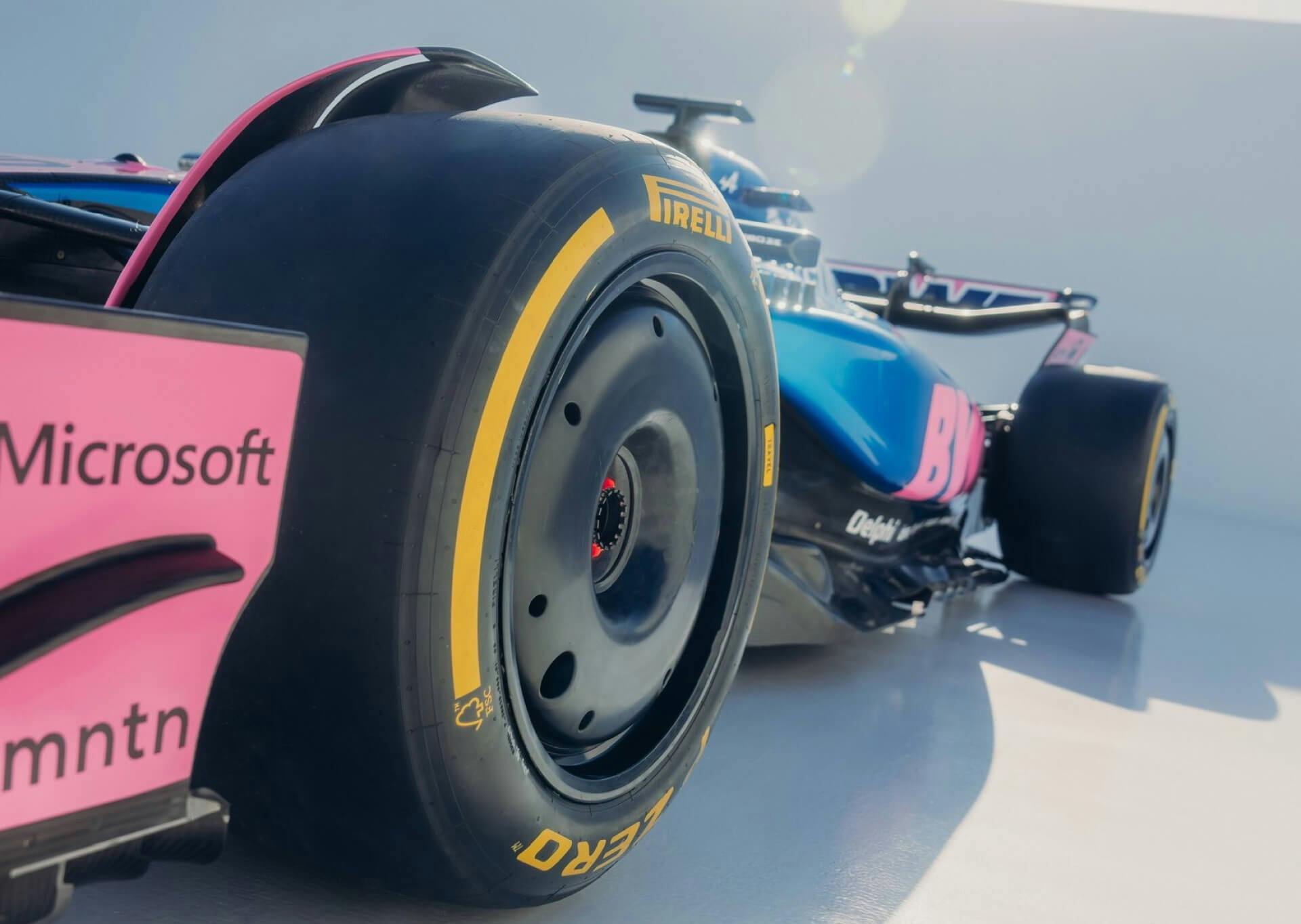 Alpine F1 A525 focus front tire 2025 new livery