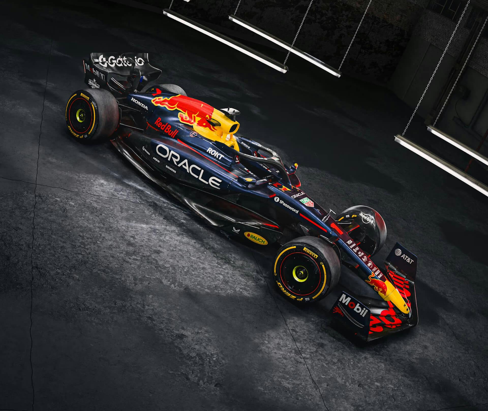 RedBull Racing F1 RB21 3:4 right front view 2025 new livery