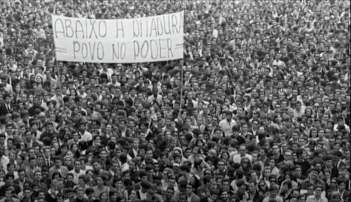 O sol, caminhando contra o vento