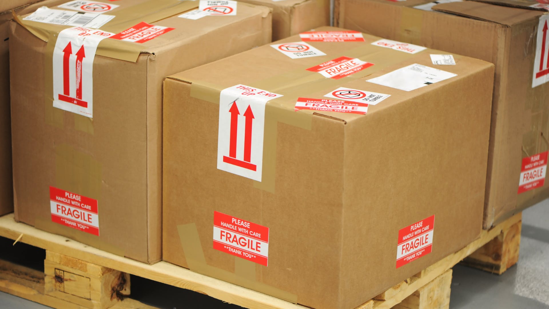 Safeguarding fragile items: Guide to international shipping