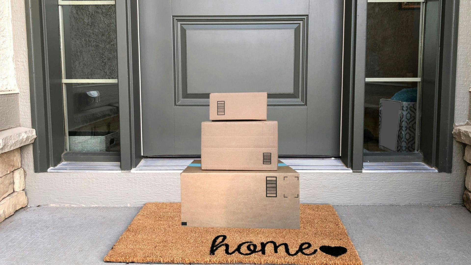 Packages shipped to Poland from the US with Forwardme. Packages shipped to Poland from the US with Forwardme.