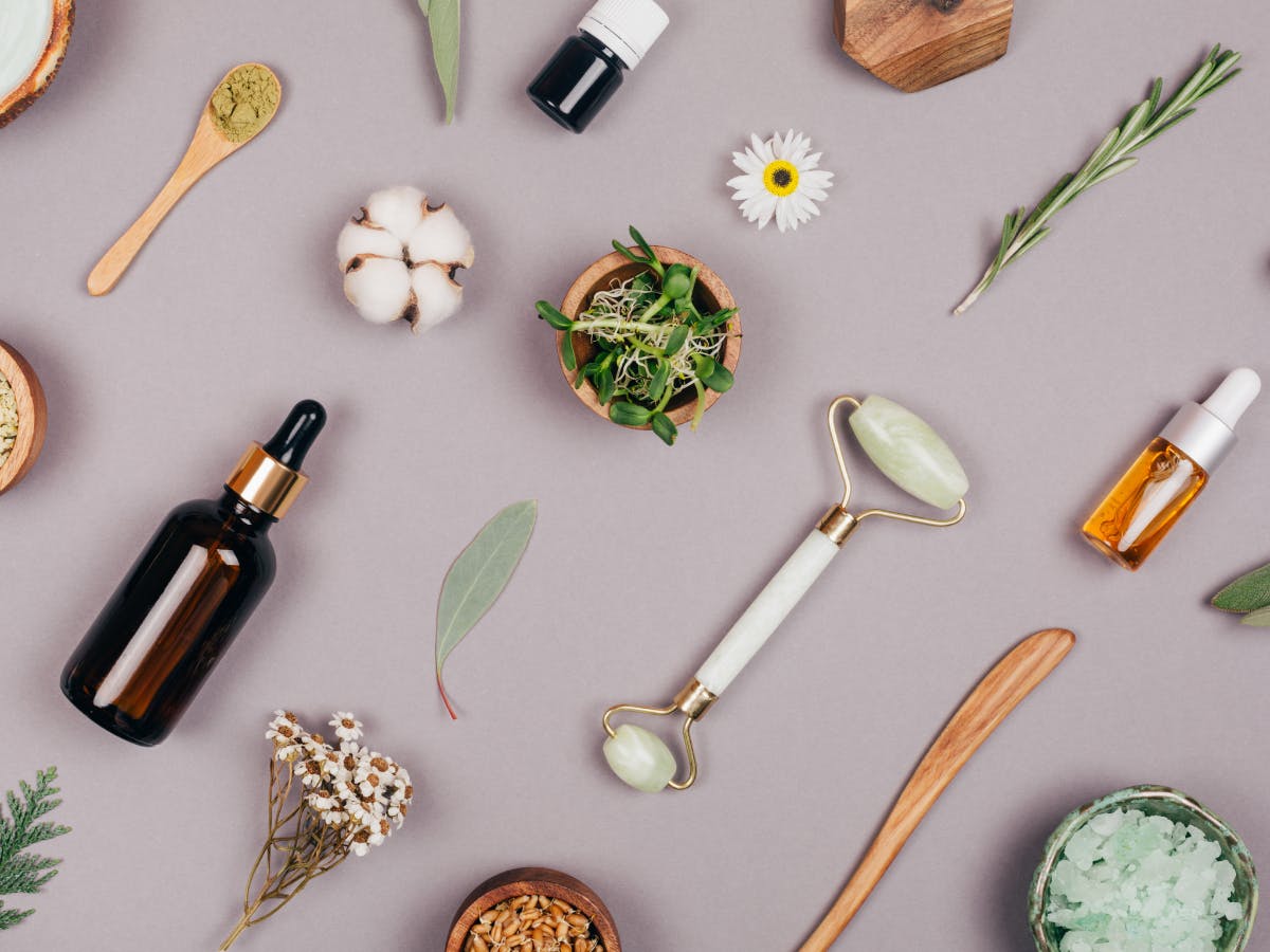 Shop your skincare from the US with Forwardme now!