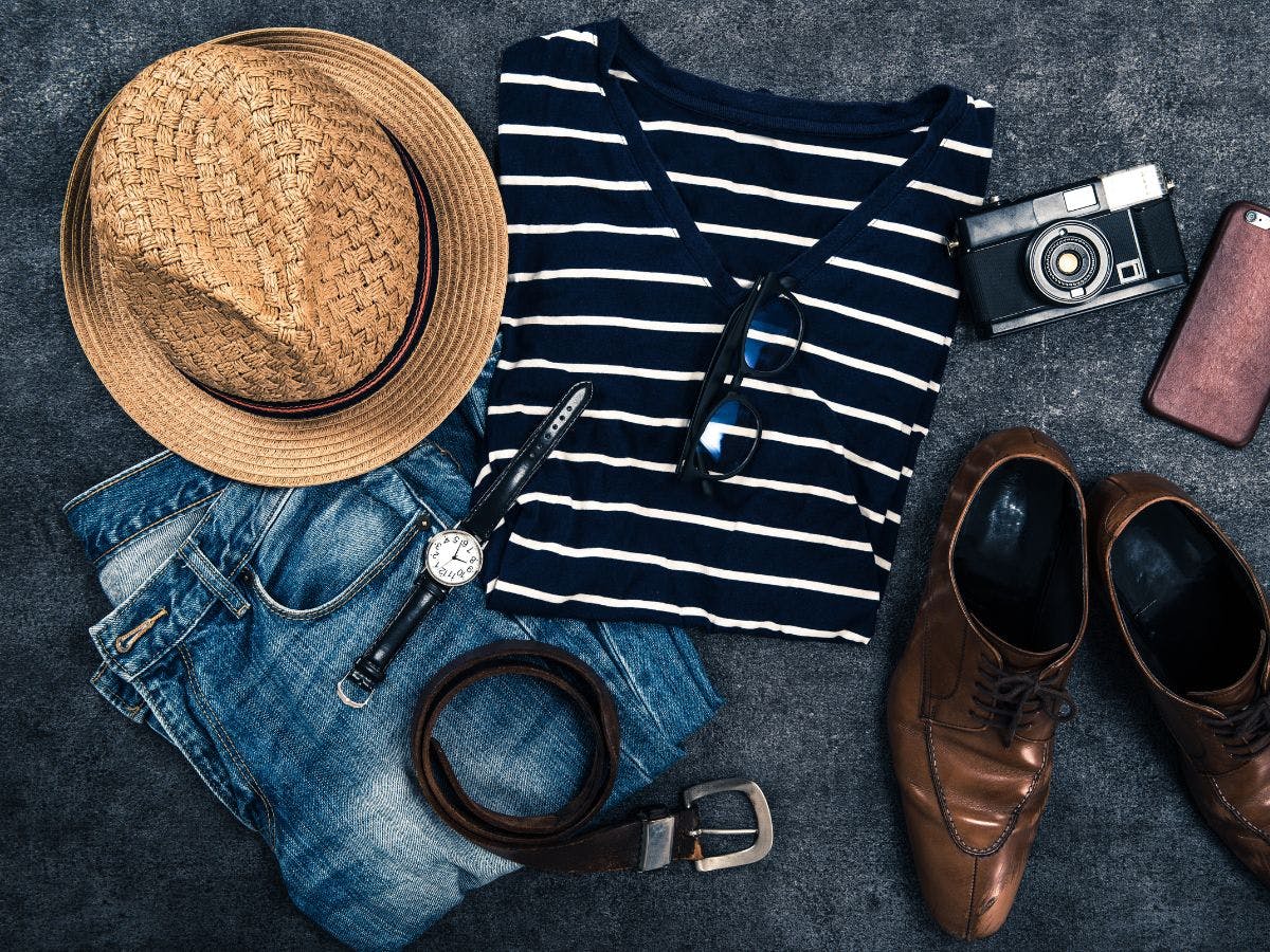 Follow the men fashion to catch some eyes following you.