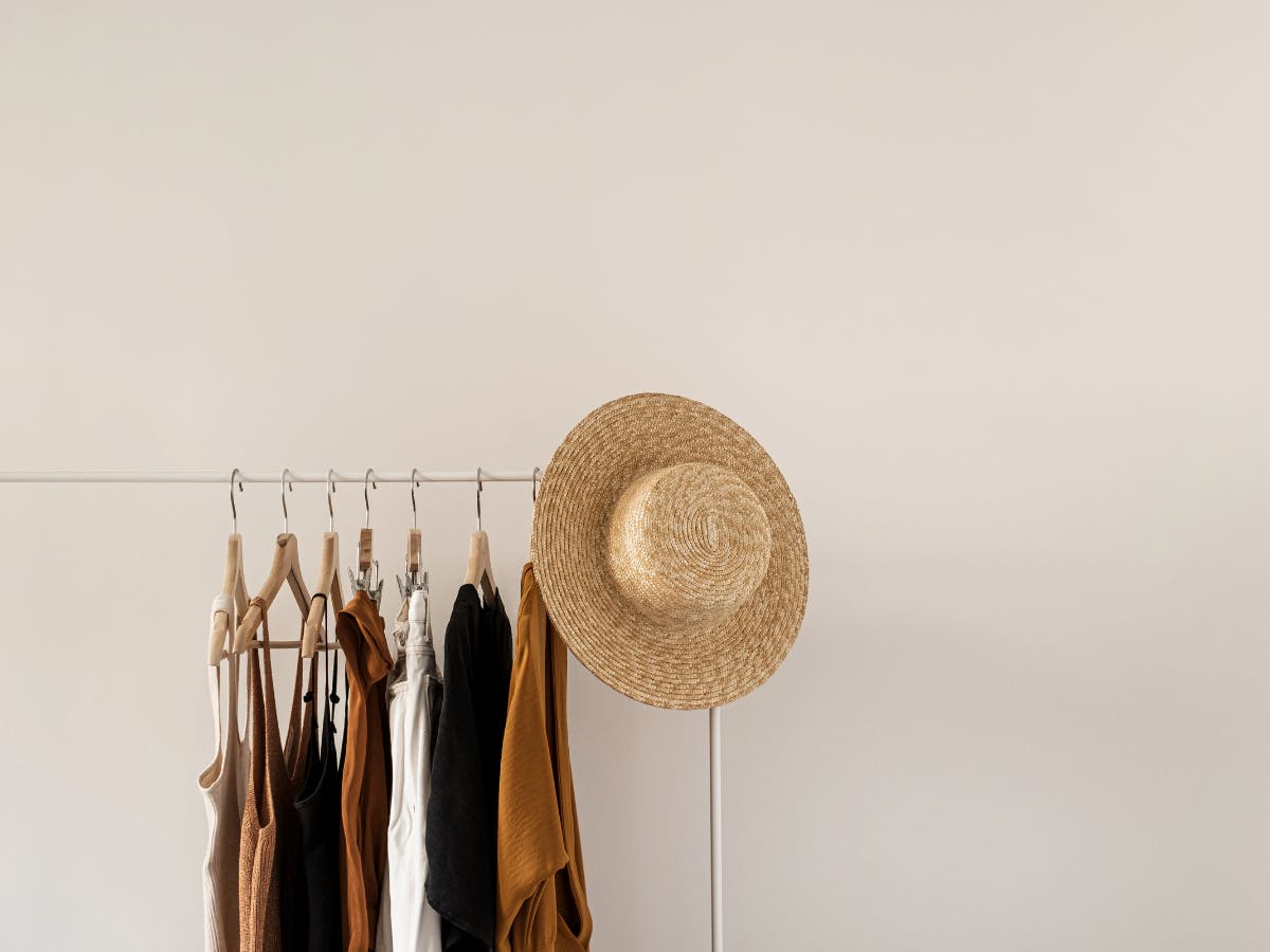 Shopping from Asos, shipping with Forwardme