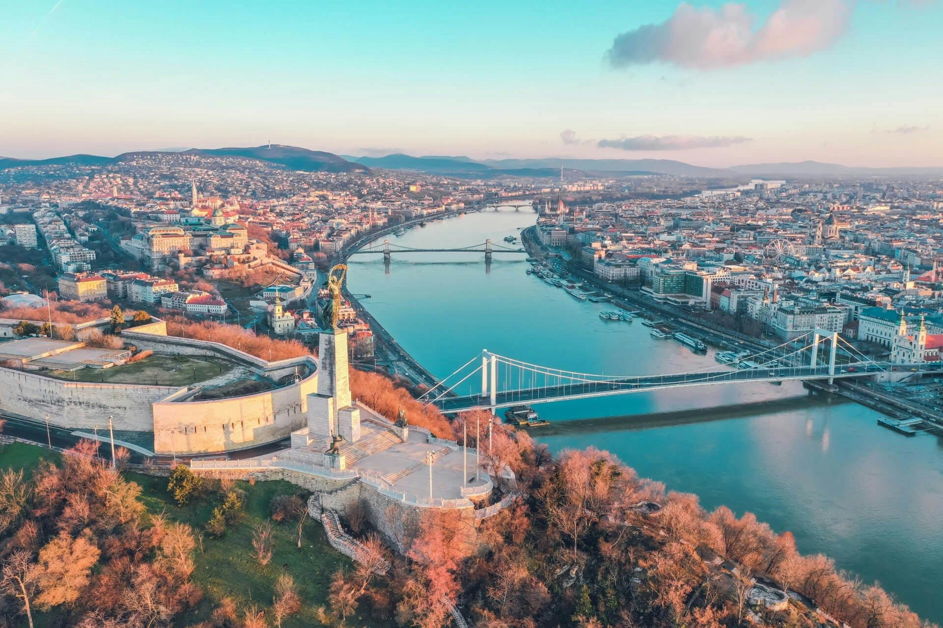shipping to Hungary from the US