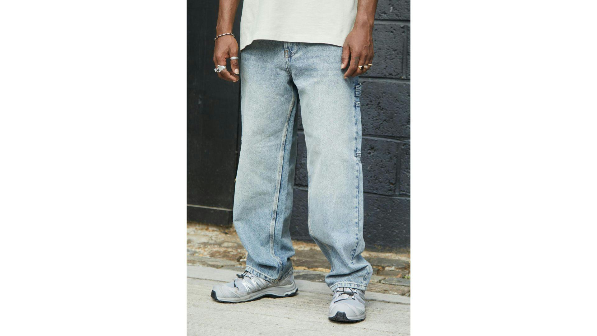 One of the best seller of Urban Outfitters is BDG Organic Light-Wash Carpenter Jeans