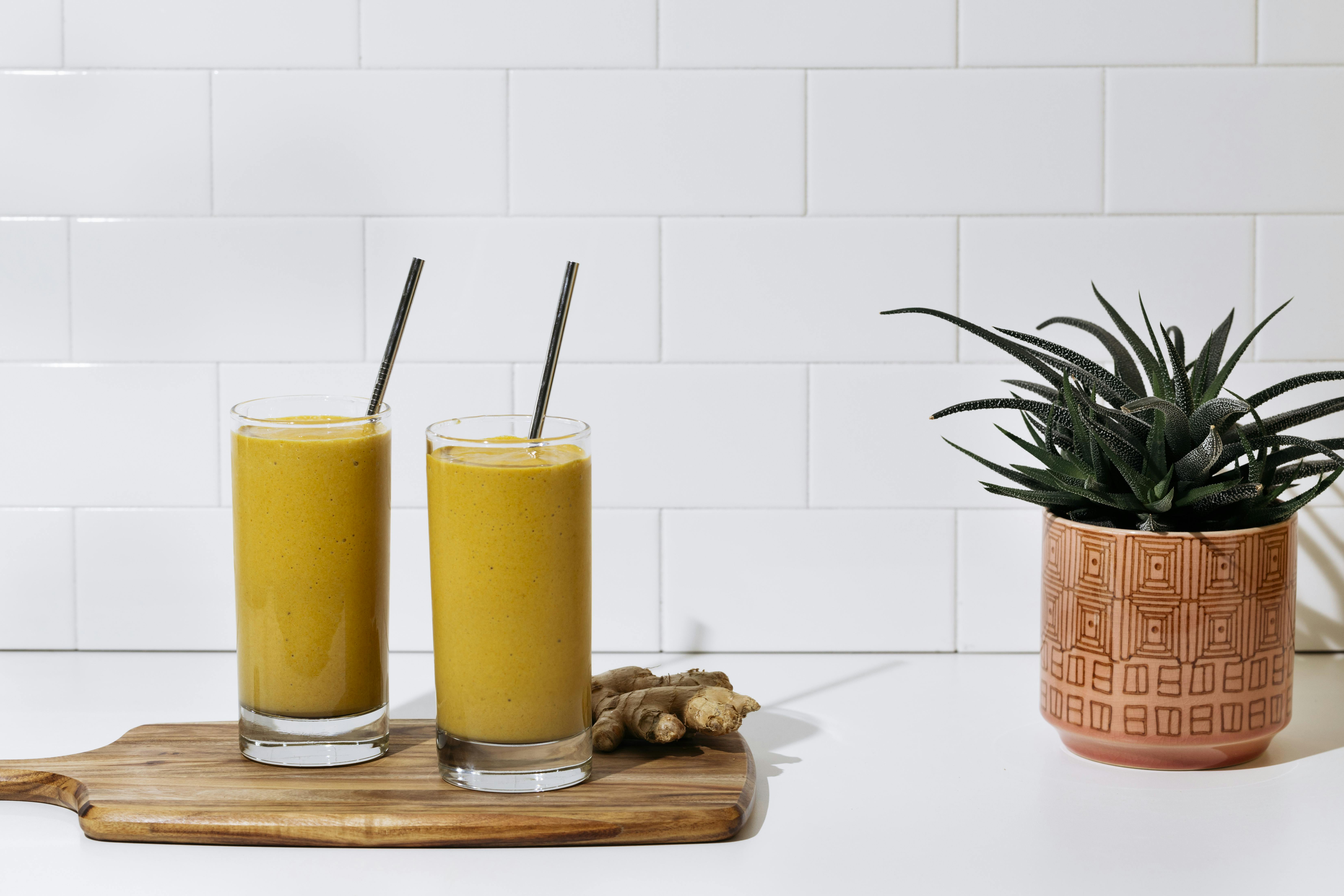 Unflavored protein mango smoothie