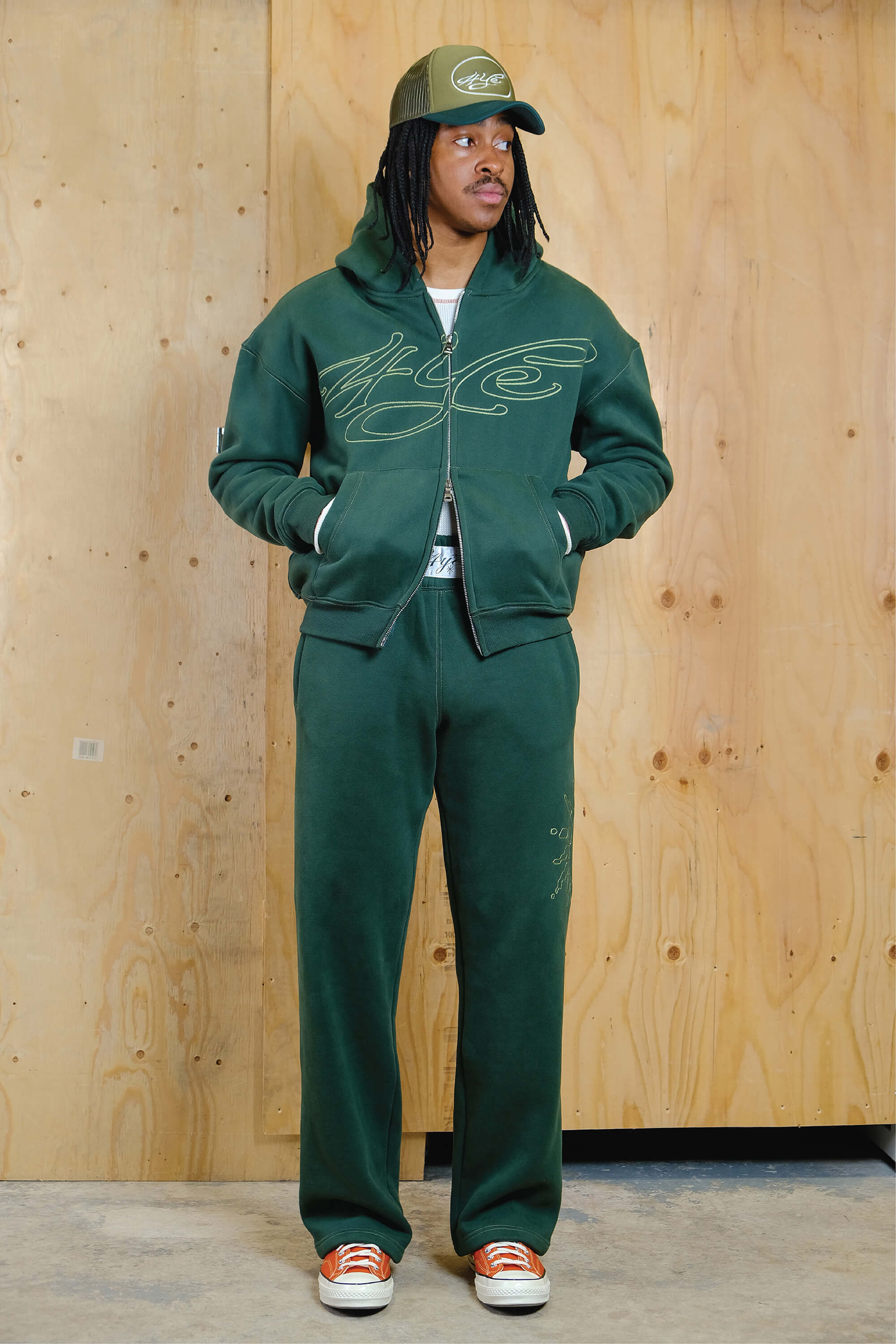Spring 2022 Lookbook – 4YE